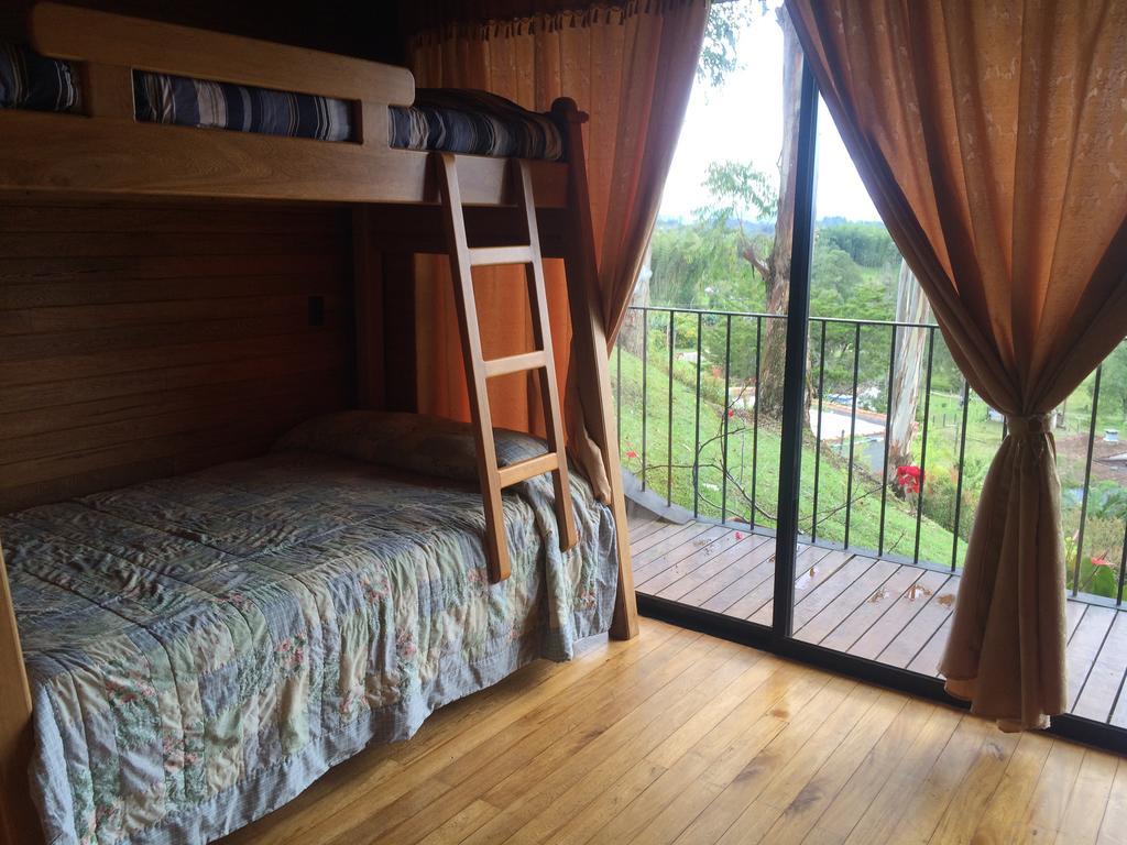 Cabanas El Retorno Гуатапе Экстерьер фото